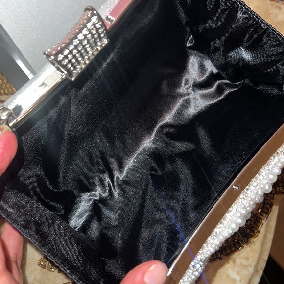 NIP White Beads Banquet Bag, Elegant Clutch Evening Bag For Women Chain Bag - Picture 7 of 12